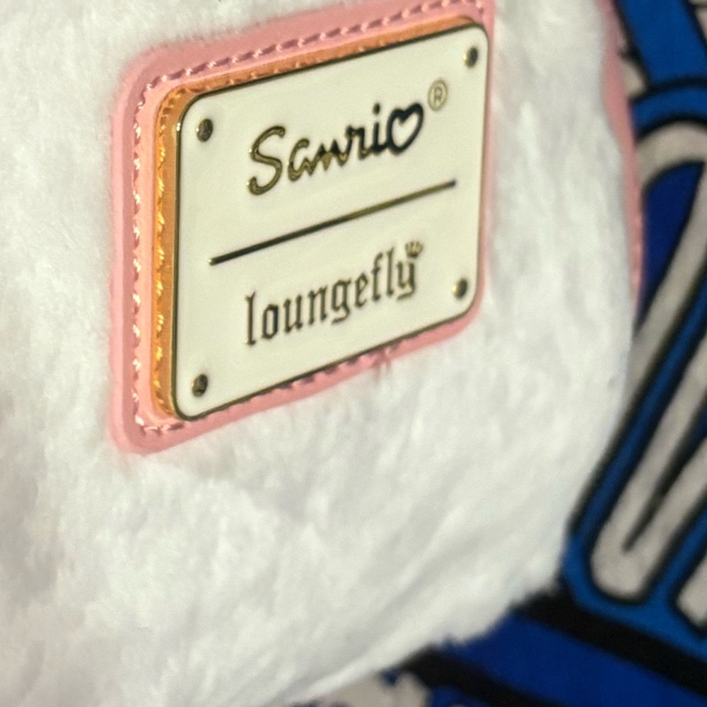 My Melody Plush Pocket Loungefly Bacpack - Picture 3 of 5